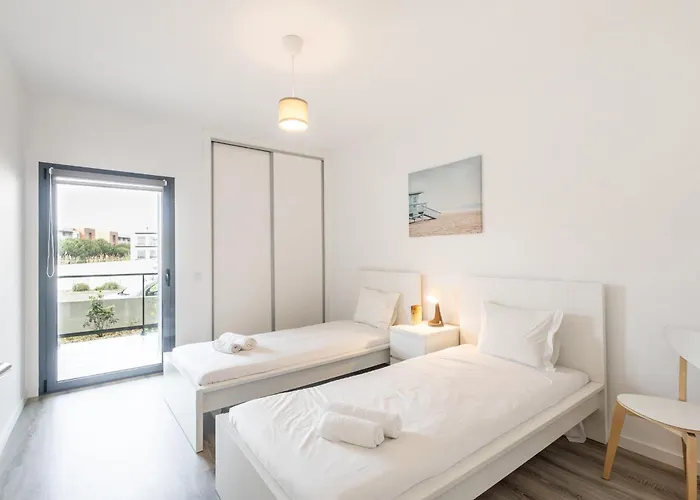 Mar T2 - By Smarthomes * São Martinho do Porto